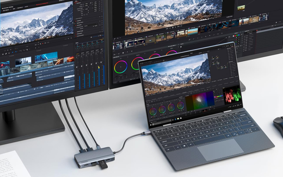 Anker 7-in-1 USB-C Dual Monitor USB C Docking Station