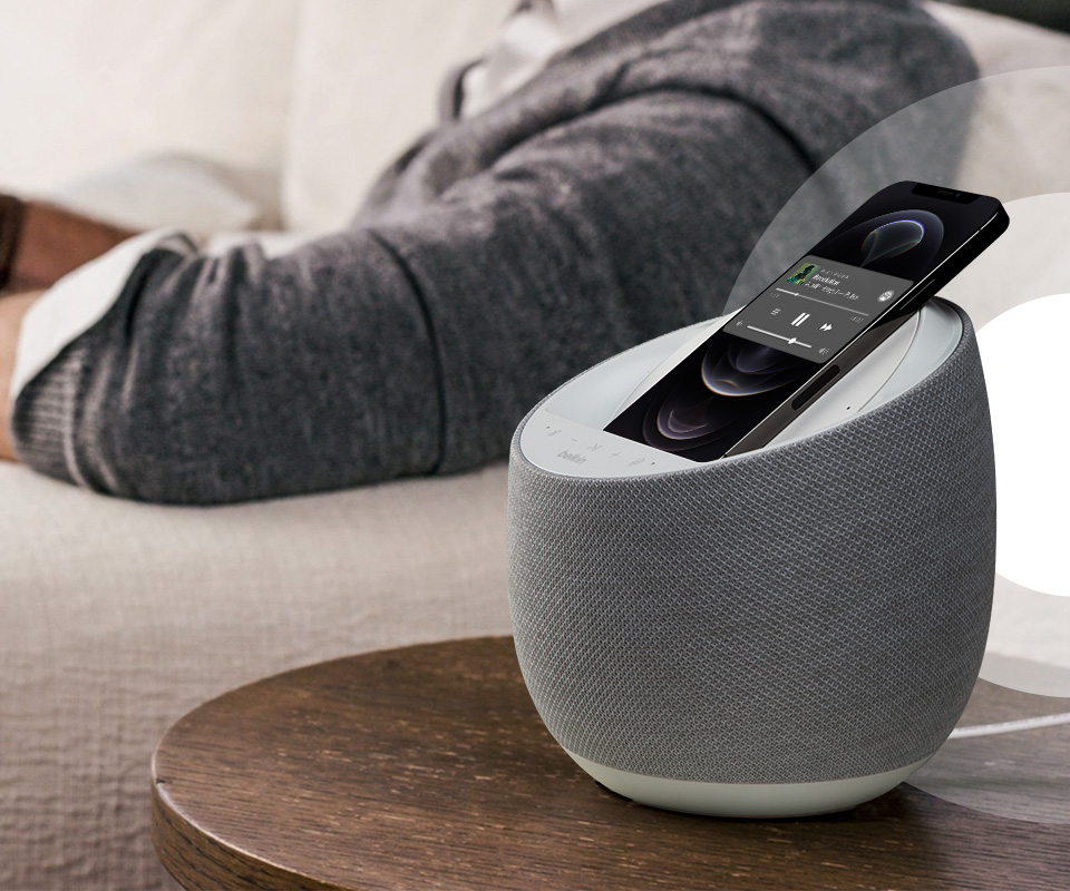Belkin SOUNDFORM Elite Hi-Fi Smart Speaker And Wireless Charger