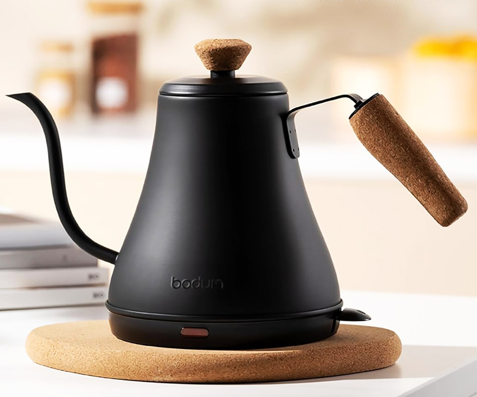 Bodum 27oz Bistro Gooseneck Electric Water Kettle