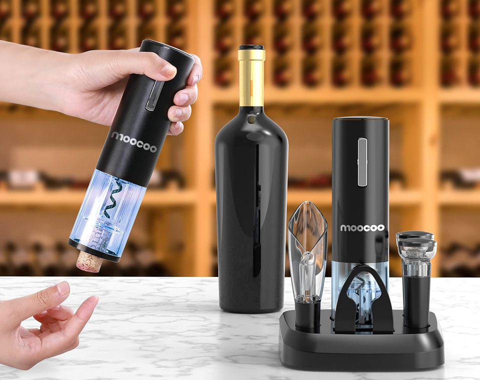 Moocoo Electric Wine Opener with Aerator and Pourer