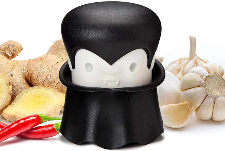 OTOTO Gracula Garlic Crusher