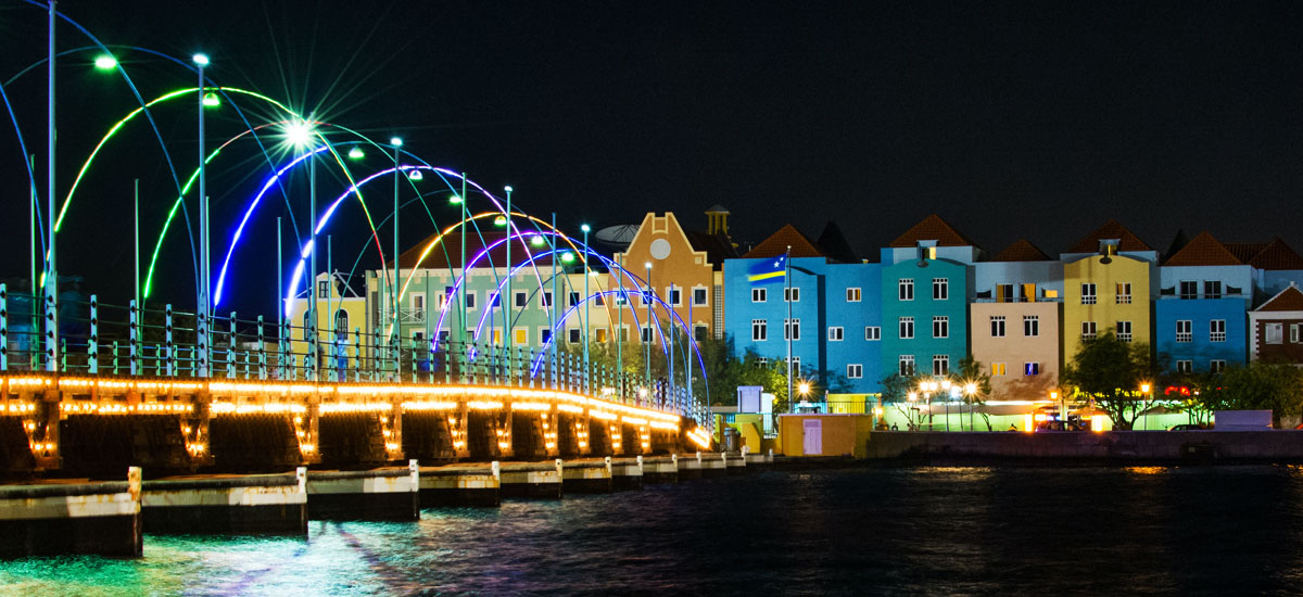 Queen Emma Pontoon Bridge