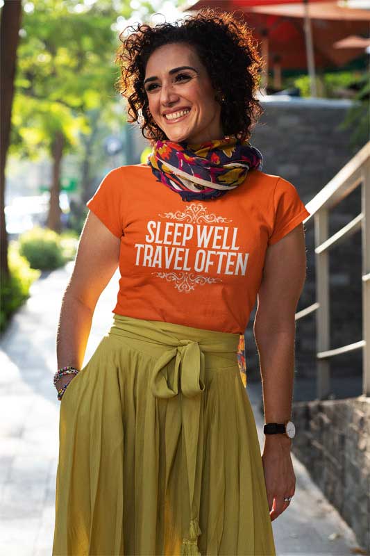 Canon EF 16 - 35mm f/4L IS USM Wide Angle camera Lens