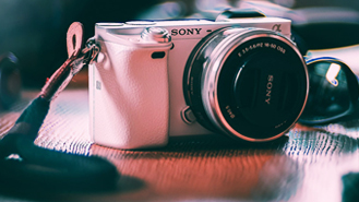 These Are Some Of The Best Video Reviews Of Mirrorless Cameras